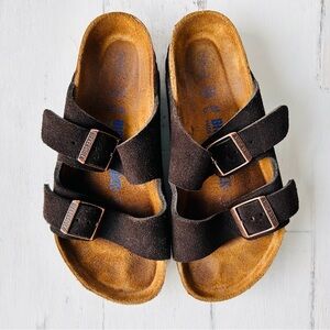 Birkenstock Arizona Soft Footbed Sandals • Size 6-6.5 • Mocha Brown Suede